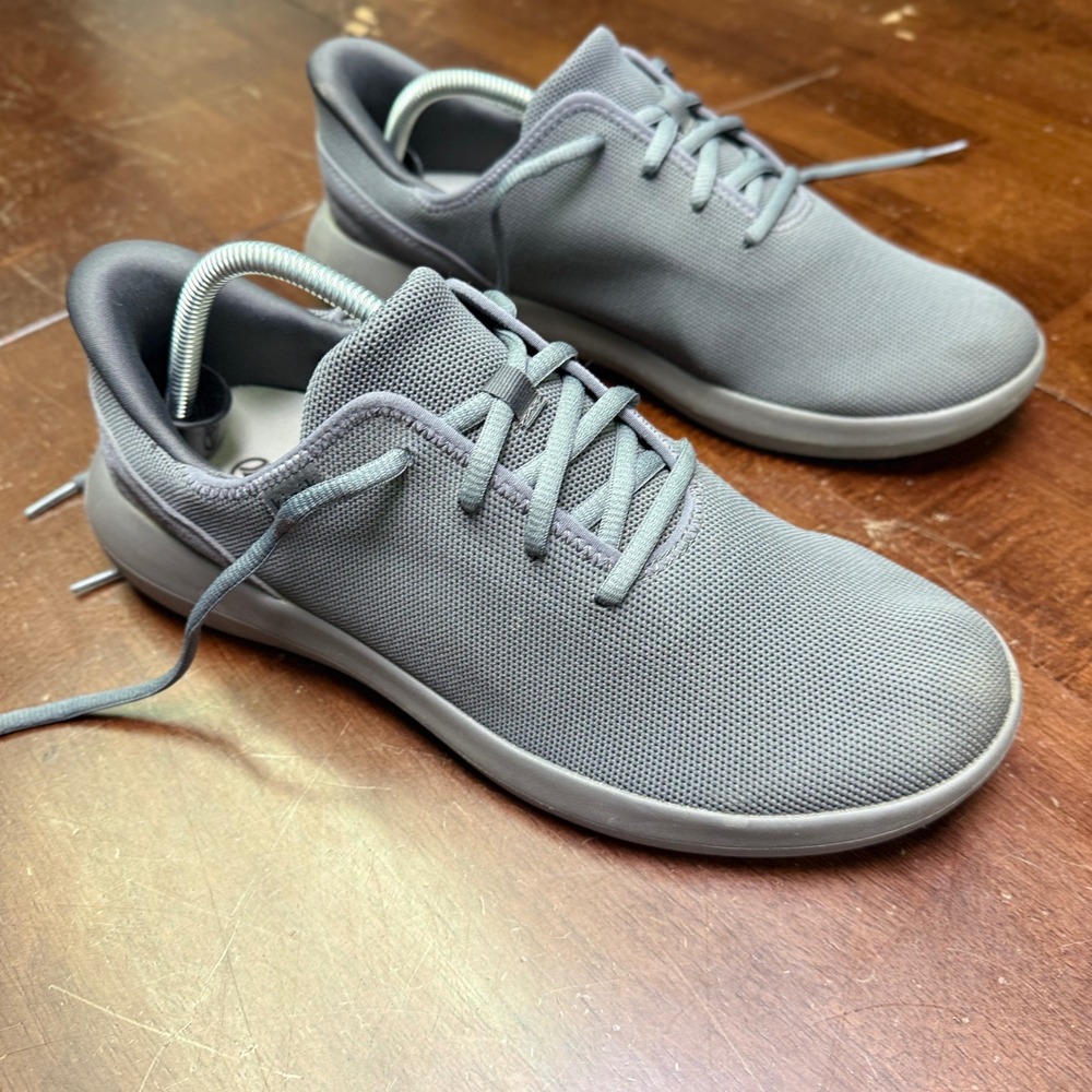 Kizik Madrid Eco Sneaker Mens 10.5 Grey Hands Free Slip On DMADGT03-1D - Picture 3 of 9